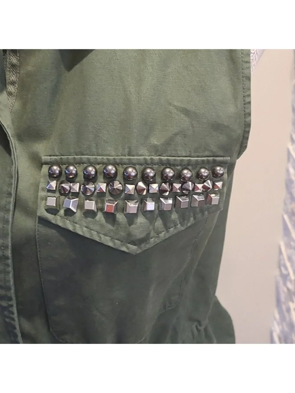 BB DAKOTA Ackerly Studded Pocket Vest green
